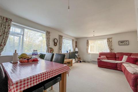4, Carlton Court Eastbury Road, Watford, WD19 4QA