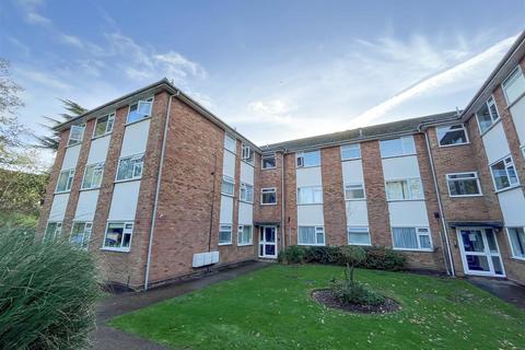 4, Carlton Court Eastbury Road, Watford, WD19 4QA