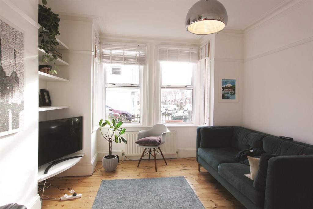 Lounge - 1.jpg