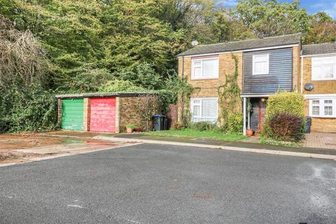 80 The Maples, Harlow, CM19 4RA