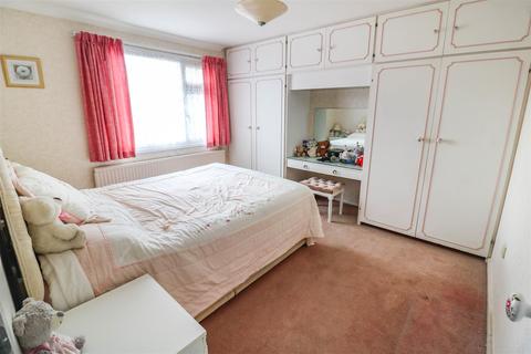 80 The Maples, Harlow, CM19 4RA