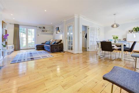 4 bedroom cottage for sale - Hampstead Way, NW11