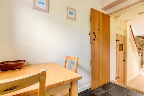 2, Veronica Court Treramett, Tintagel, PL34 0BY