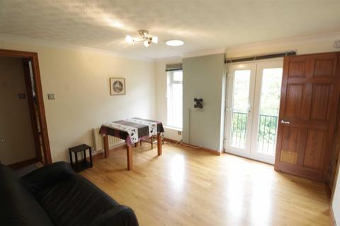 2 bedroom maisonette to rent, Culbertson Lane, Blue Bridge, Milton Keynes