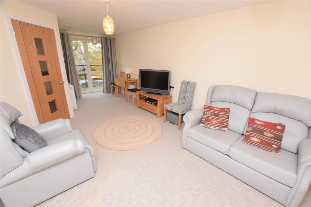 Lounge. dining area.jpg