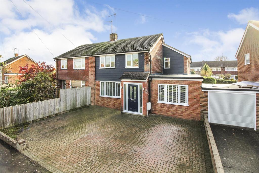 Ingram Avenue, Aylesbury 4 bed semidetached house £600,000
