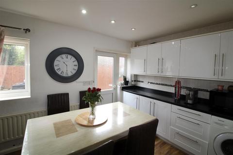3 bedroom end of terrace house for sale - Trevelyan Drive, Newbiggin Hall, Newcastle Upon Tyne