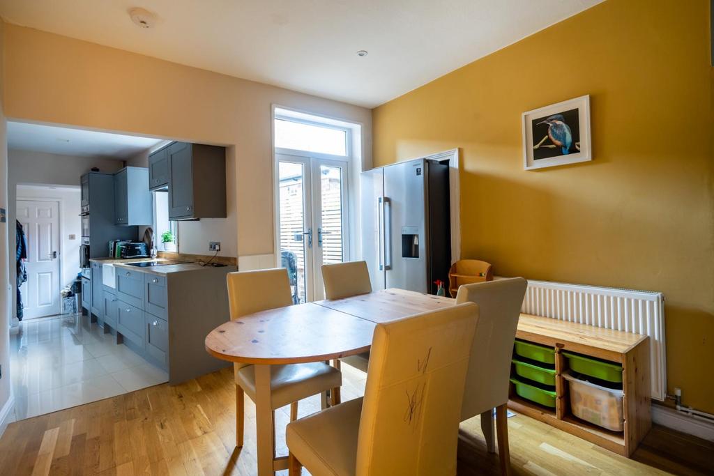 Butcher Terrace, off Road, York 2 bed terraced house £