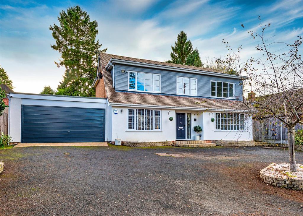 3 Church Hill Road, Stockwell End... 4 bed detached house £695,000