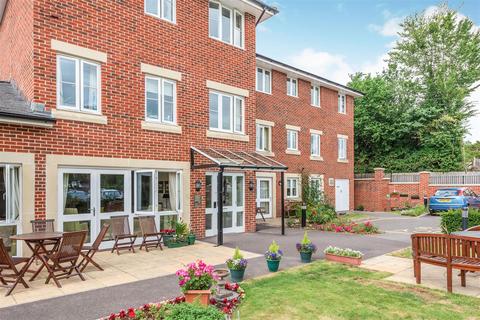 2 bedroom apartment for sale - Imber Court, George Street, Warminster