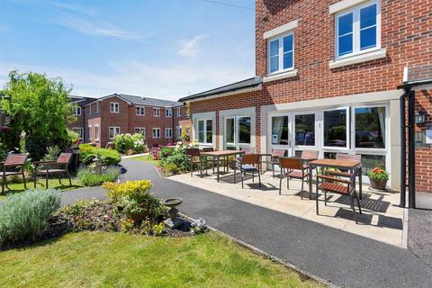 2 bedroom apartment for sale, Imber Court, George Street, Warminster, BA12 8FY