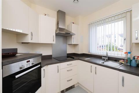 2 bedroom apartment for sale - Oakwood Court, Crown Avenue, Inverness, IV2 3FN