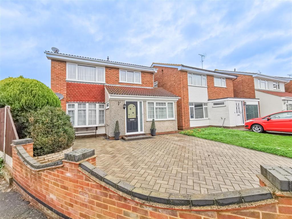 Victoria Drive, Great Wakering, SouthendOnSea 4 bed house for sale £450,000