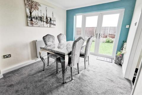 1 Victoria Drive, Great Wakering, Southend-on-sea, SS3 0AT