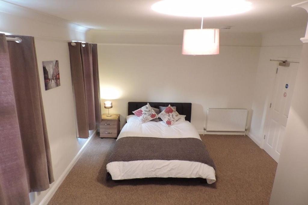 Rm 4, Aldermans Drive, Peterborough, PE3 6AZ 1 bed in a house share £628 pcm (£145 pw)
