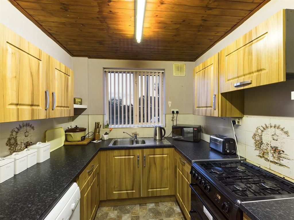 Wilton Drive, Whitley Bay 2 bed semidetached house £210,000