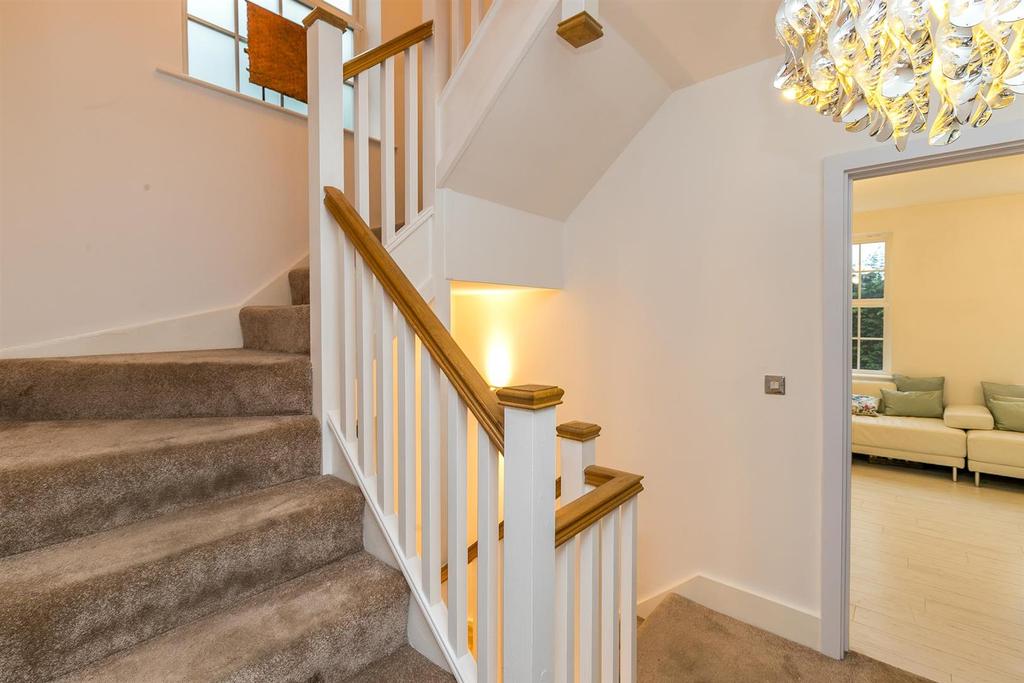 1st Floor Landing
