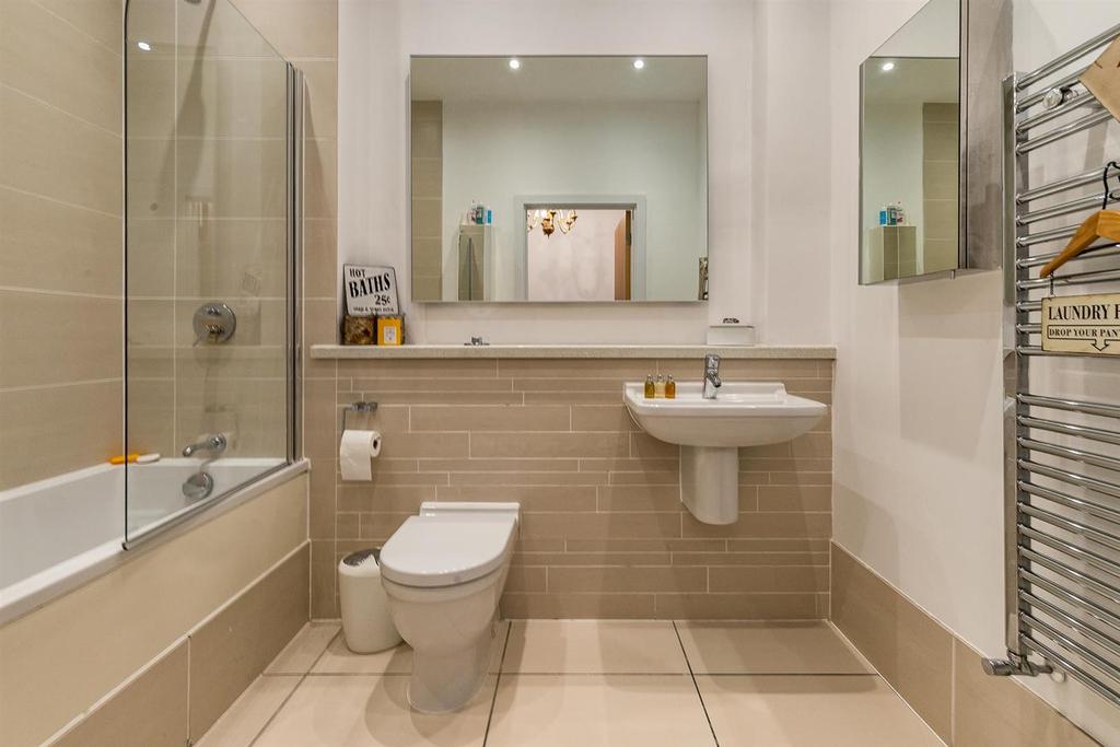 2nd Floor Bathroom