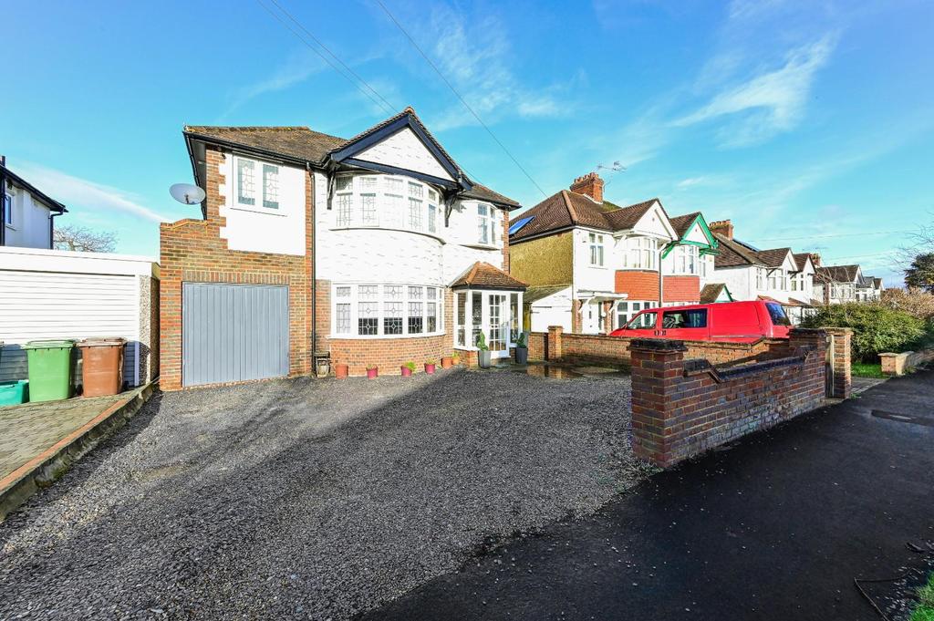 Bradford Drive, Ewell Court 4 bed detached house £850,000