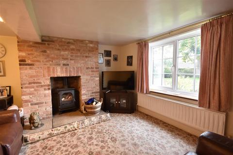 undefined, Moorhouse, Newark