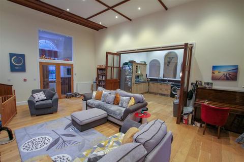 7 bedroom semi-detached house for sale - High Street, St Dogmaels