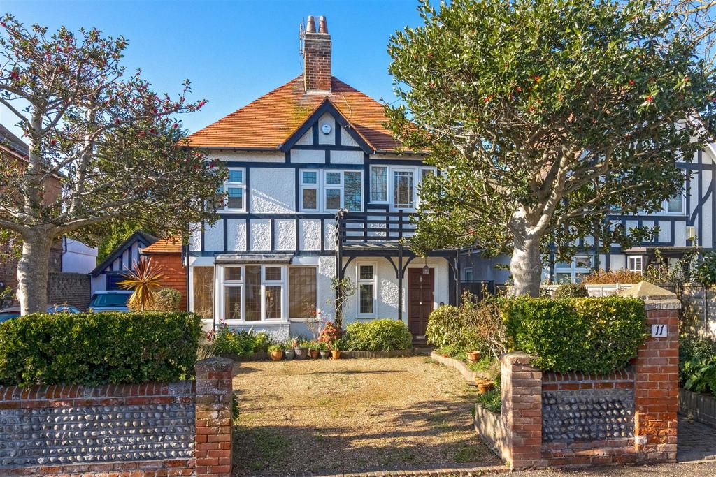 Windsor Road, Worthing 3 bed detached house for sale £650,000