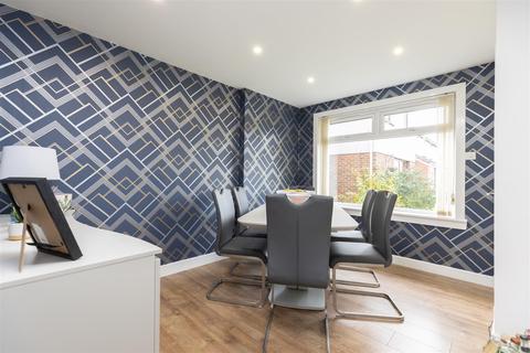 16 Quarryknowe Crescent, Inchture, Perth, PH14 9RH