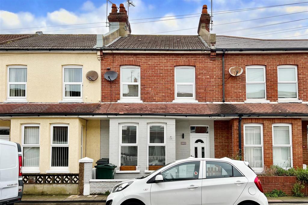 Clarence Road, Eastbourne 2 bed terraced house £290,000