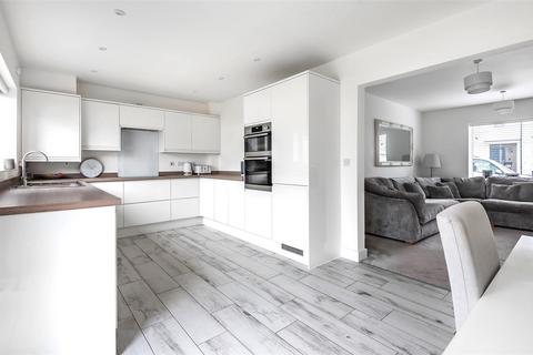 87 Cuddra Road, St Austell, PL25 3GA