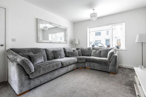 87 Cuddra Road, St Austell, PL25 3GA