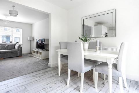 87 Cuddra Road, St Austell, PL25 3GA