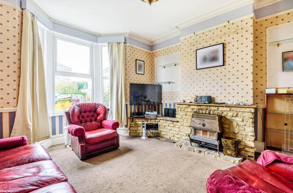 Clarendon Road, Trowbridge 3 bed semidetached house £235,000