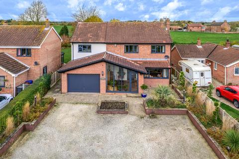 4 bedroom house for sale - Mill Lane, Ryther, Tadcaster
