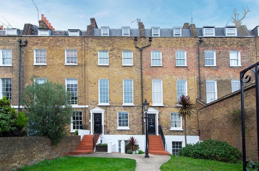 Hackney Road, London 2 bed apartment £2,600 pcm (£600 pw)