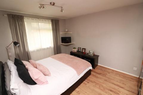 98 Littledean, Yate, Bristol, BS37 8UH