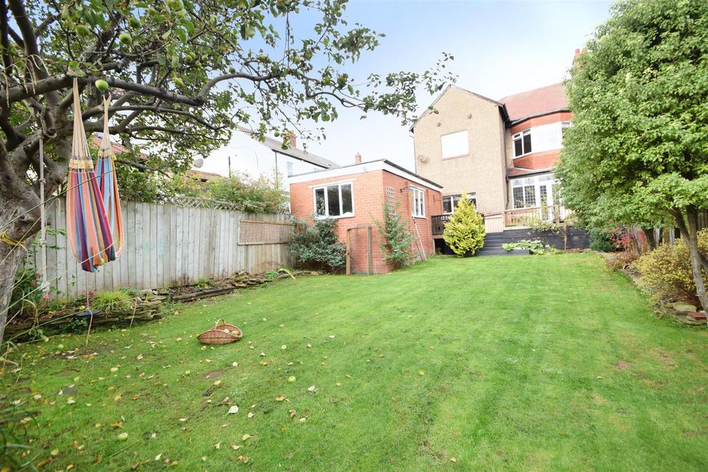 17 Ashfield rear 3.jpg