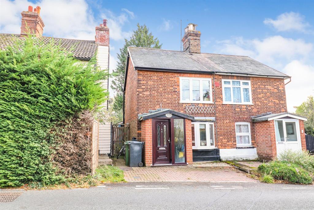 Coggeshall Road, Feering, Colchester 2 bed semidetached house for sale