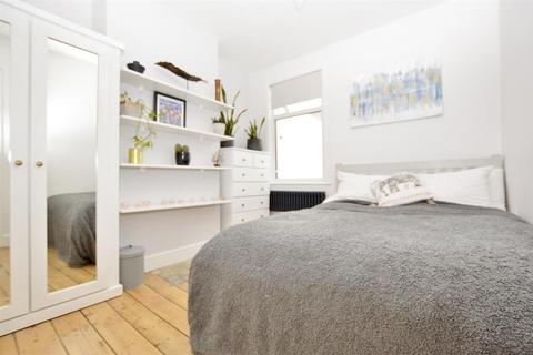 17 Jephson Road, London, E7 8NA