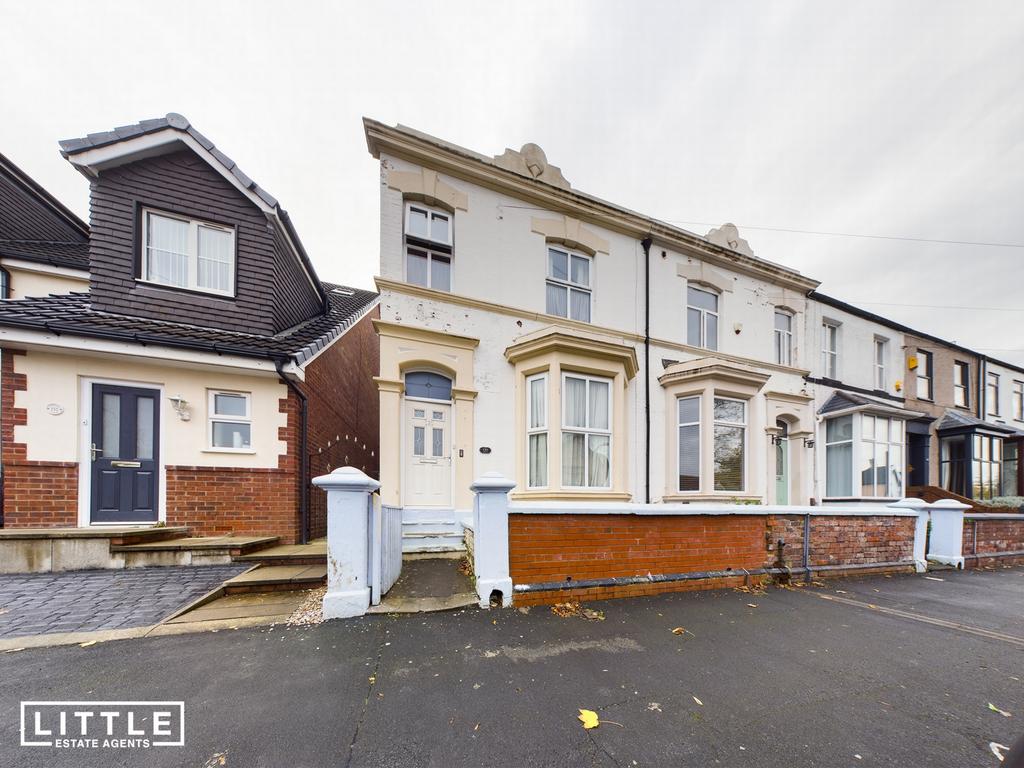 Oxford Street, ST. HELENS, WA10 4 bed end of terrace house for sale £