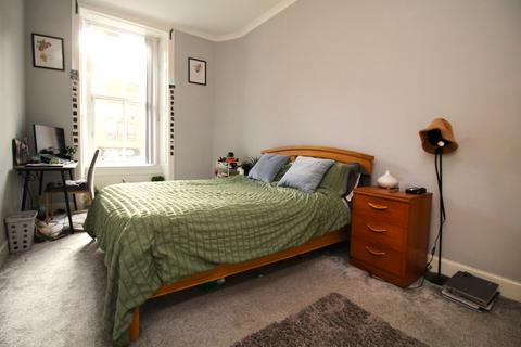 2 bedroom flat to rent, Maxwell Road, Pollockshields, Glasgow, G41