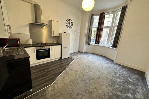 1 bedroom flat to rent, West End Park Street, Glasgow G3