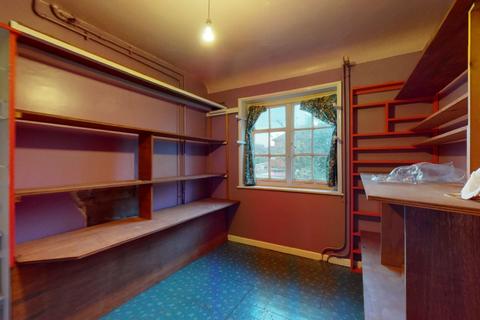 39 Prestbury Square, London, SE9 4LZ