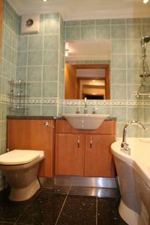 1 bedroom flat for sale - Pert Close, First Floor Flat, Colney Hatch, London, N10