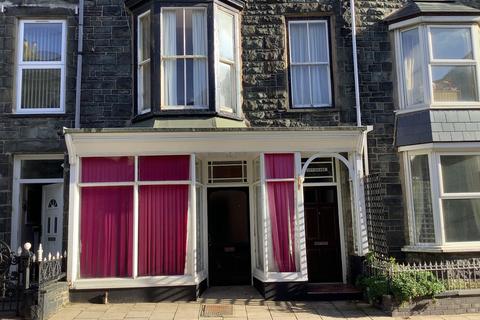 6 bedroom terraced house for sale - Ivy House, King Edward Street, Barmouth