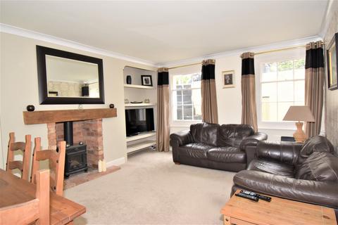 2 bedroom apartment to rent, Portland Place West, Leamington Spa, CV32