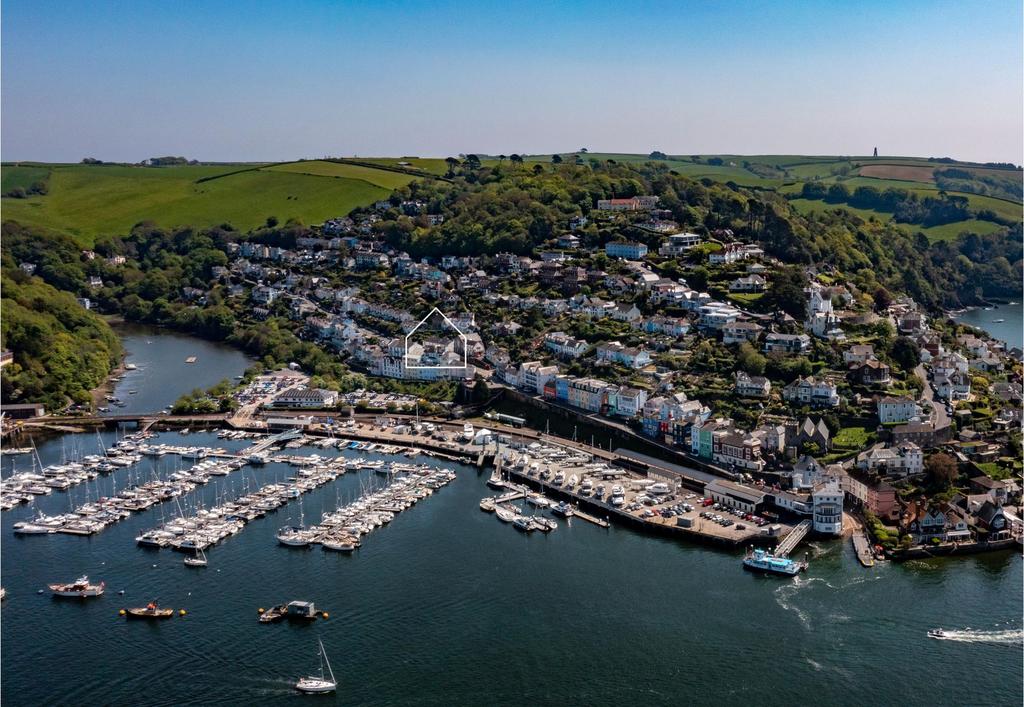 Drone shot of Summerland Terrace, Kingswear