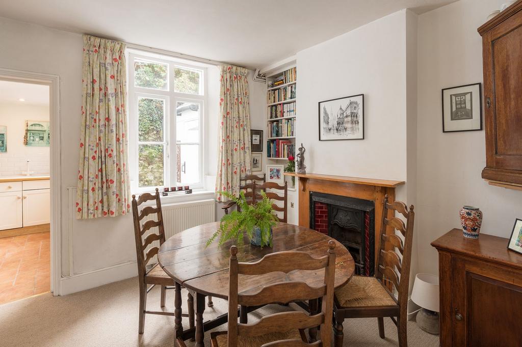 Dining Room Summerland Kingswear