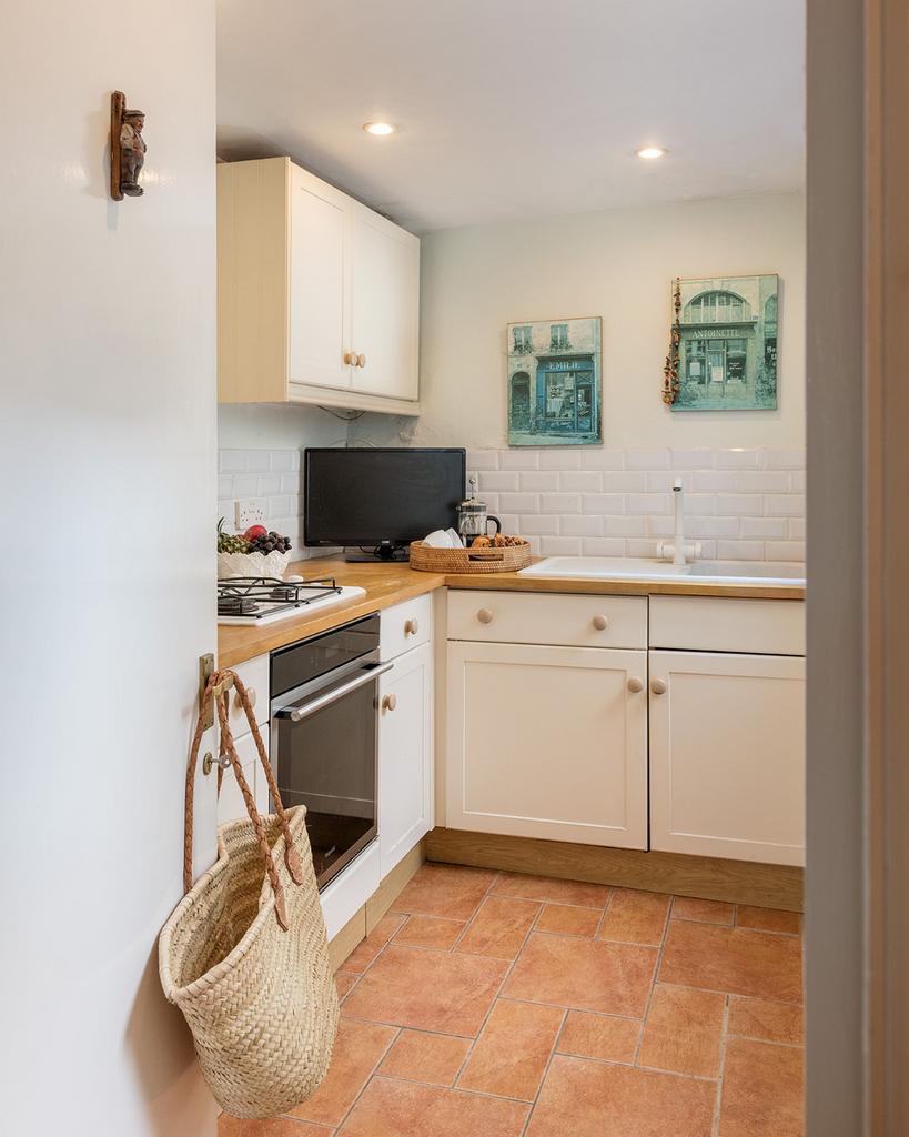 Kitchen Summerland Kingswear