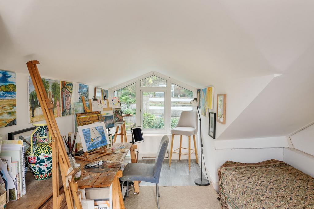 Bedroom 3 Summerland KIngswear