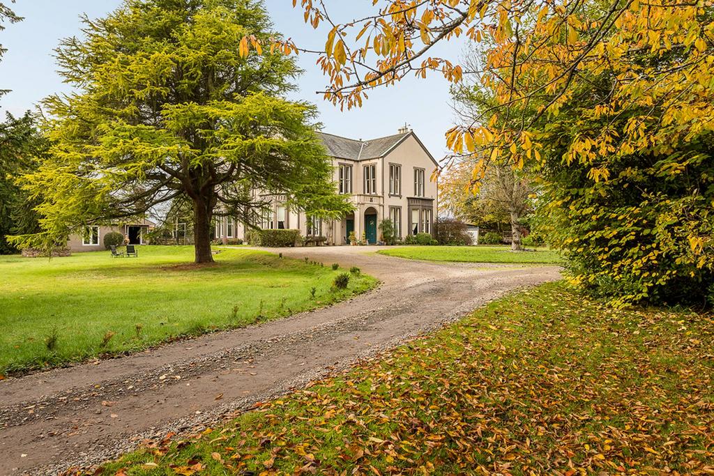 1 and 2 Fernlea Forfar Road, Arbroath, DD11 3RA 6 bed detached house